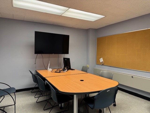 Bookable Study Room in E605