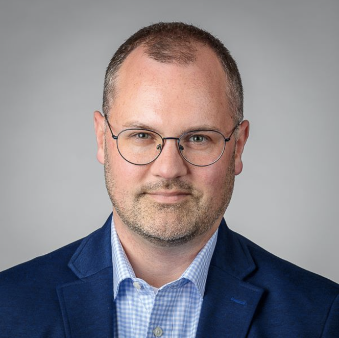 Headshot of Professor Brian Delp