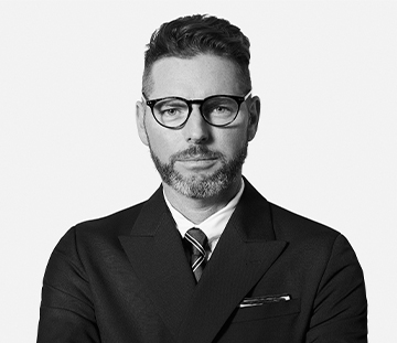 Douglas Hand